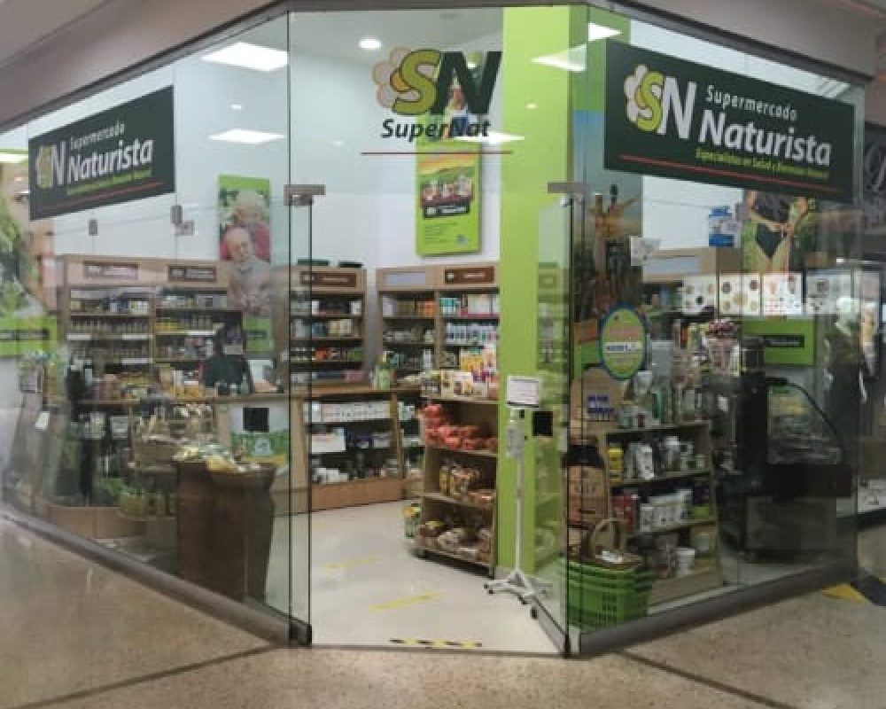 cc-galerias-tamaño-locales-NATURISTA